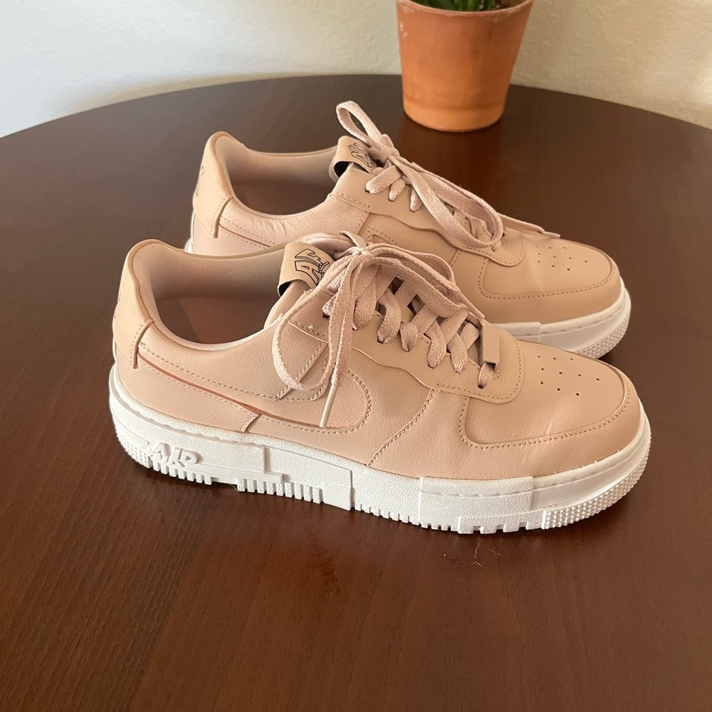 Nike Air Force 1 Low Pixel Particle